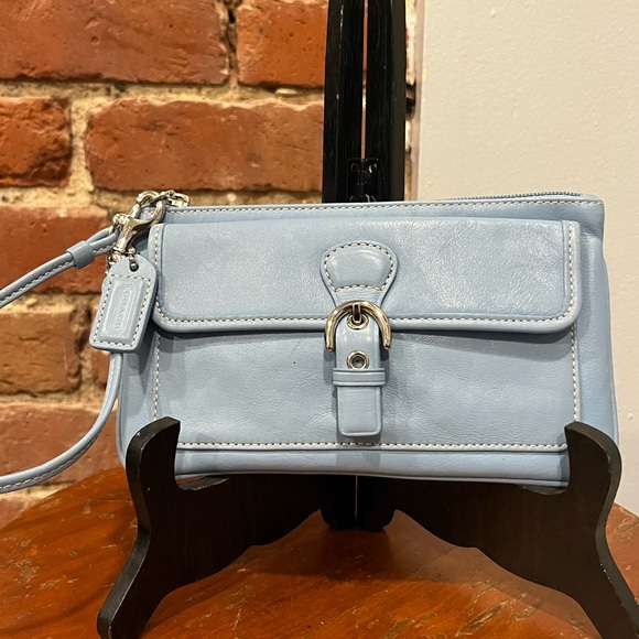 Coach Legacy Blue Leather Buckle Y2K Wristlet Clutch Wallet Zip Silver Hardware - Picture 1 of 16